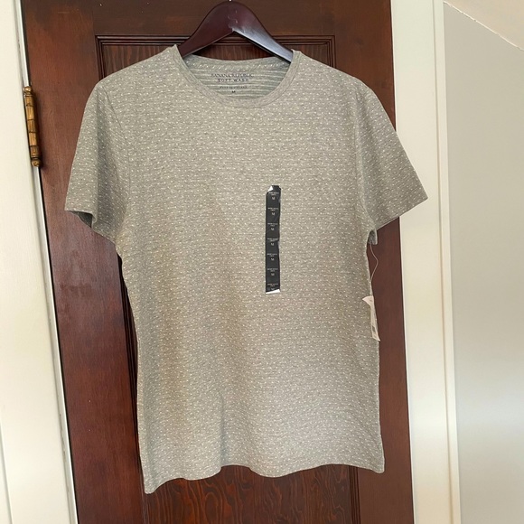 Banana Republic tee. Medium.